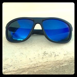 Costa Kiwa Sunglasses